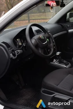 Фото 4 - Skoda Octavia 2011