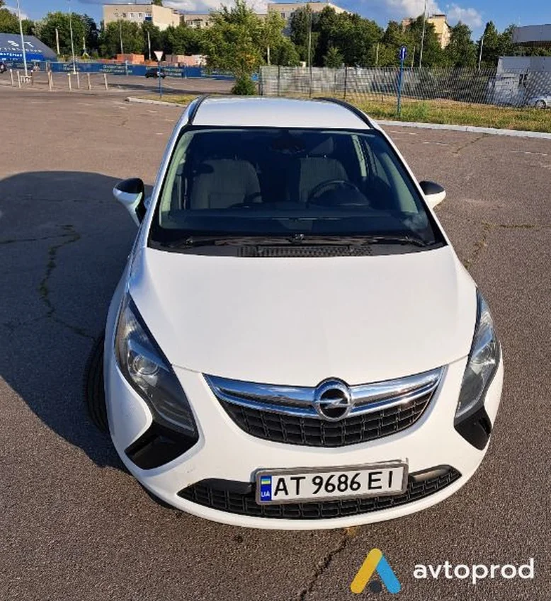Фото 1 - Opel Zafira 2014