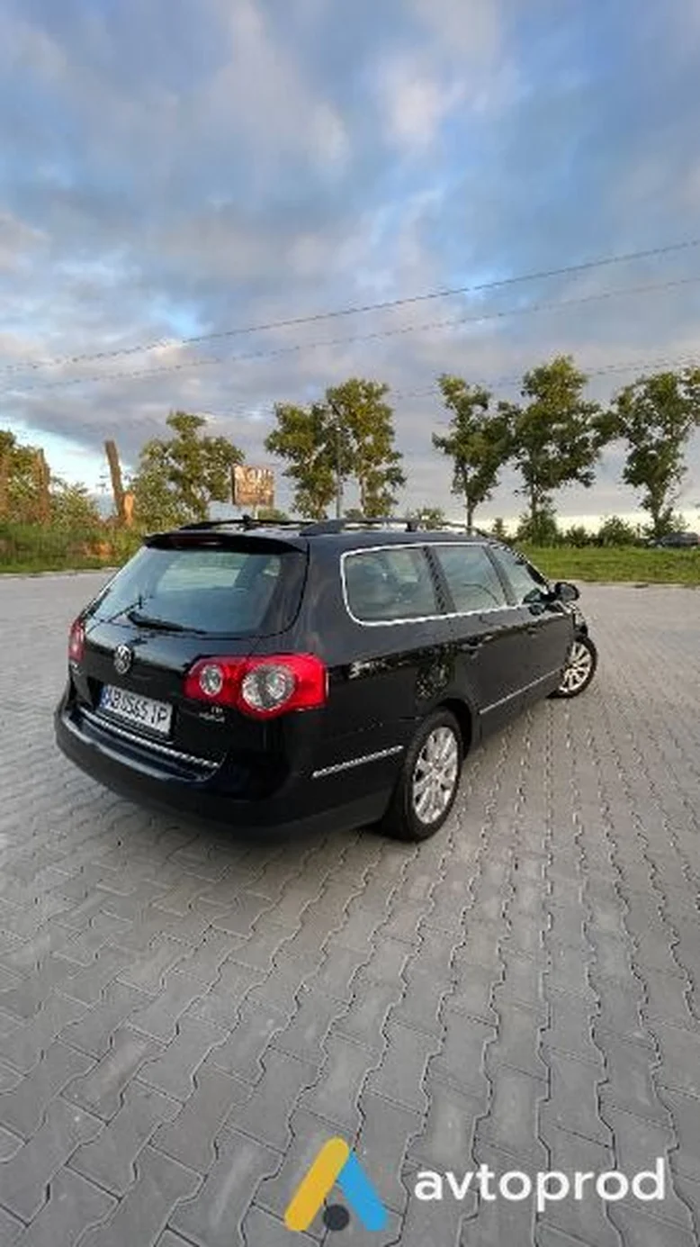 Фото 4 - Volkswagen Passat 2010