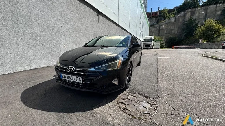 Фото 1 - Hyundai Elantra 2019