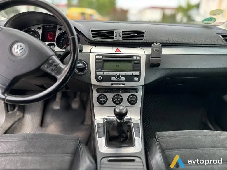 Фото 3 - Volkswagen Passat 2007