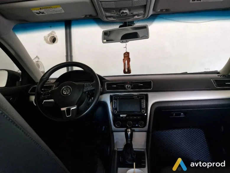 Фото 4 - Volkswagen Passat 2013