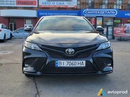 Photo 3 - Toyota Camry 2020