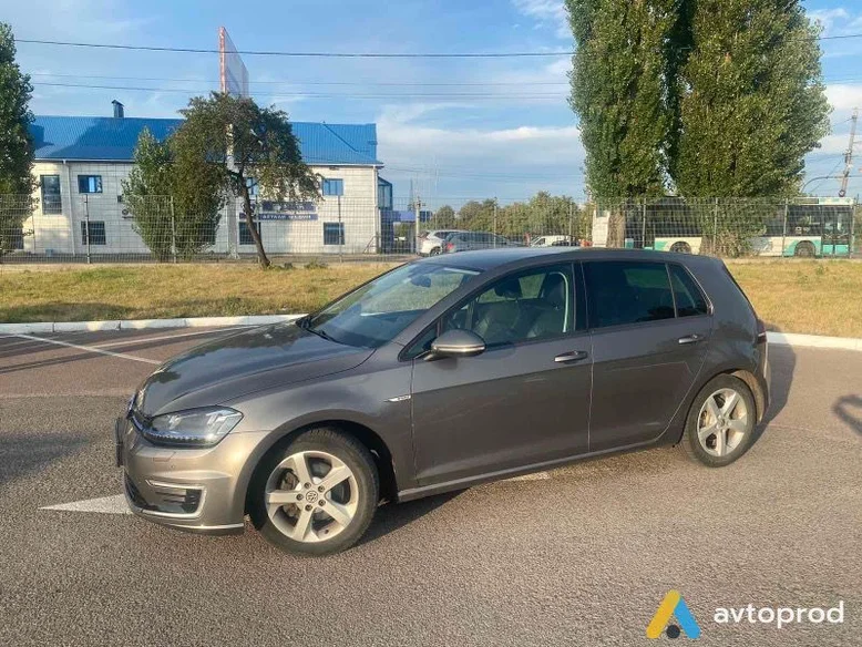Фото 4 - Volkswagen Golf E 2016