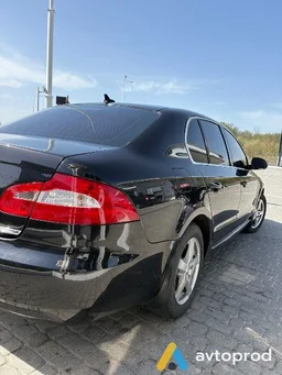 Photo 4 - Skoda Superb 2010