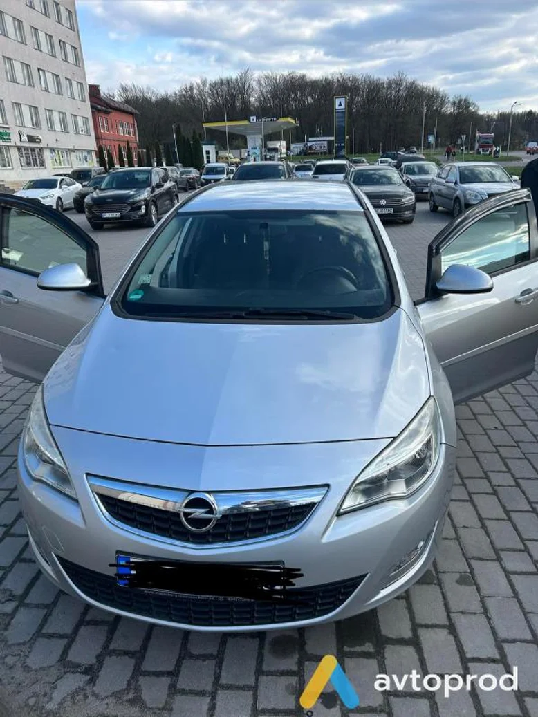Photo 1 - Opel Astra 2011
