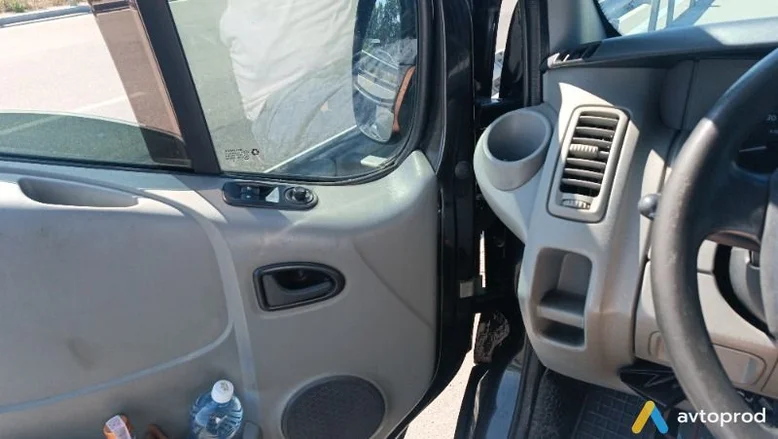 Фото 2 - Renault Trafic 2010