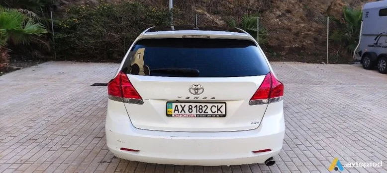 Фото 3 - Toyota Venza 2011