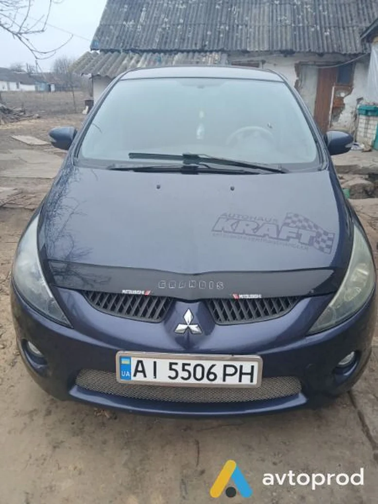 Фото 1 - Mitsubishi Grandis 2004