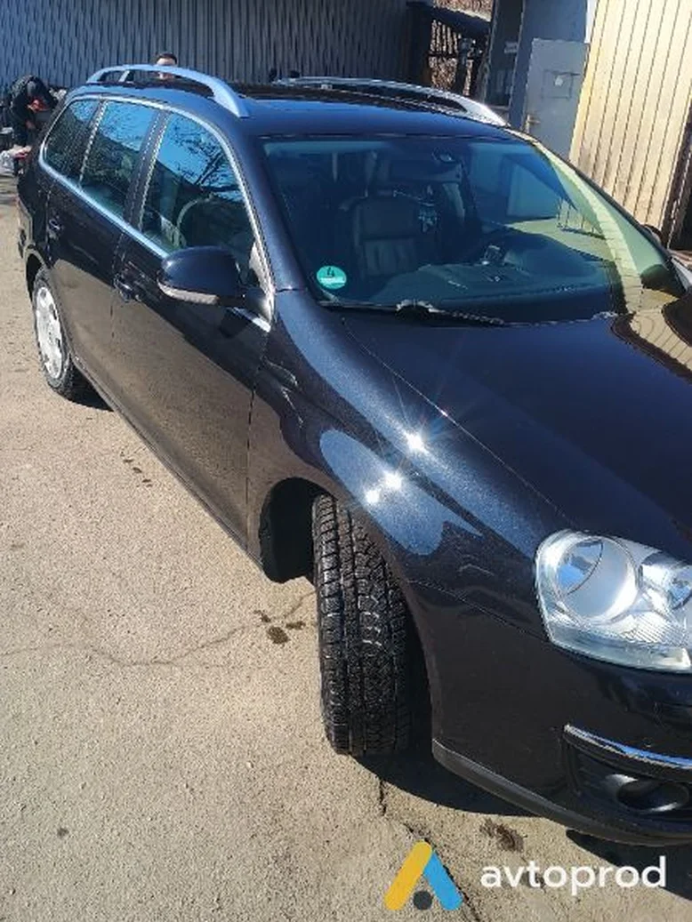 Фото 3 - Volkswagen Golf 2009