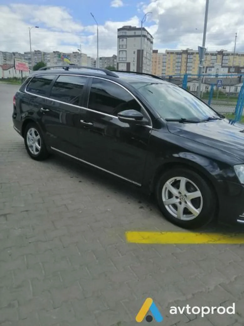 Фото 3 - Volkswagen Passat 2012