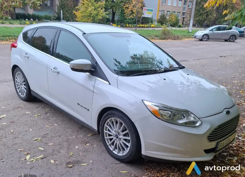 Фото 1 - Ford Focus 2013