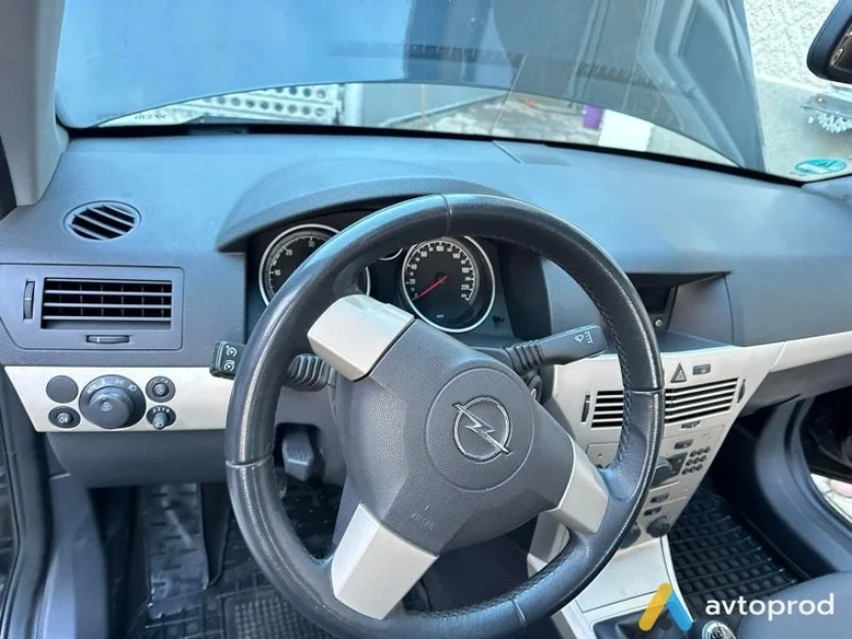 Фото 2 - Opel Astra 2008
