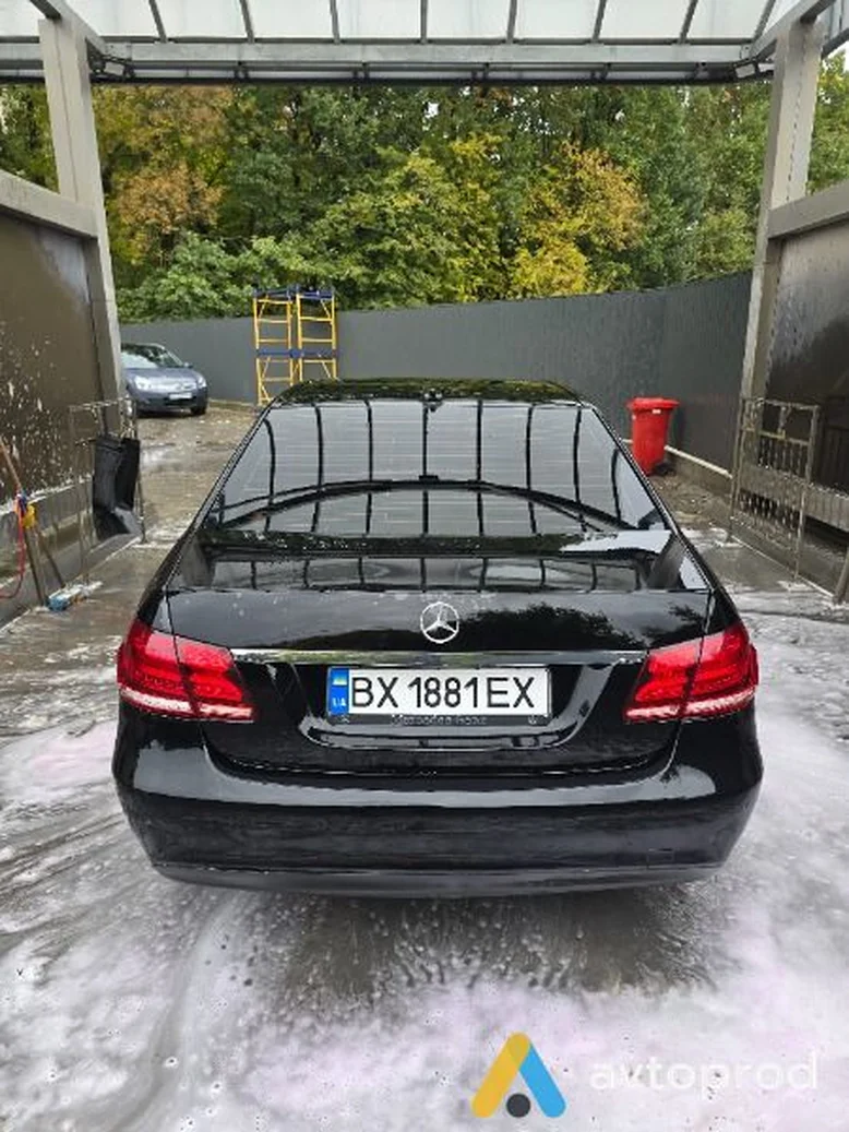 Фото 2 - Mercedes-Benz E-class 2015