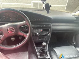 Фото 3 - Audi A6 1993