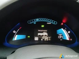 Photo 2 - Nissan Leaf 2012