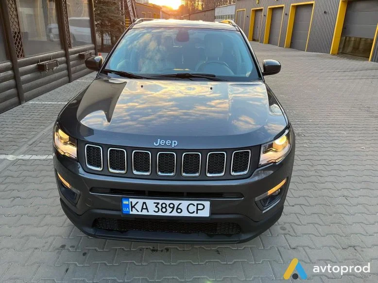Фото 1 - Jeep Compass 2017