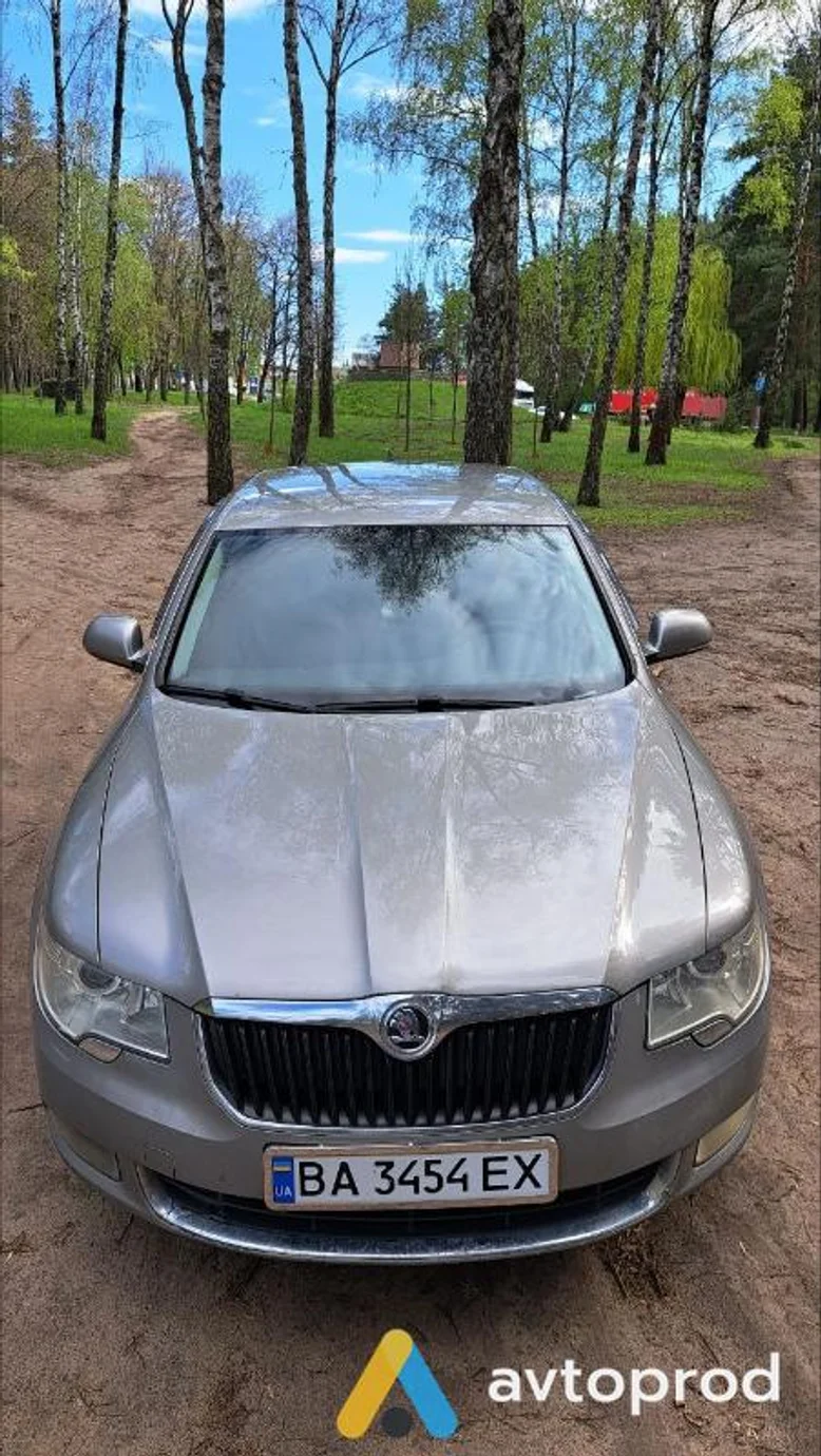 Фото 1 - Skoda Superb 2010