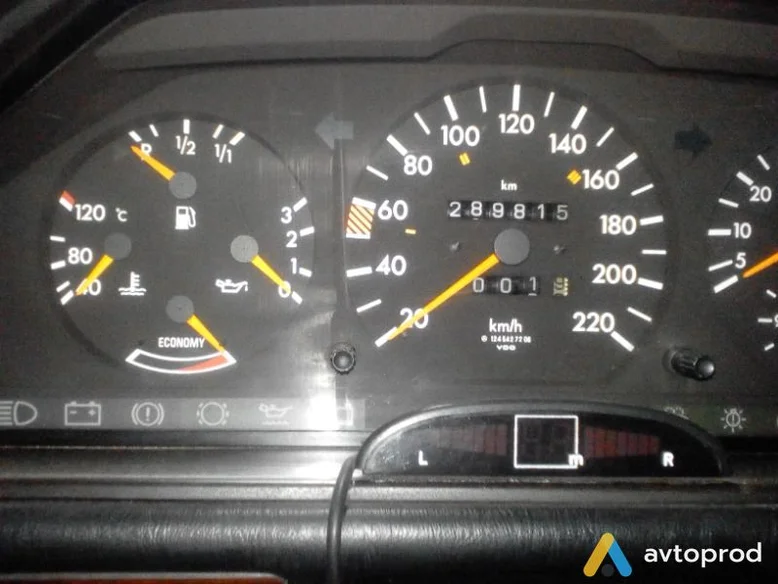 Фото 4 - Mercedes-Benz 230 1991