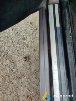 Photo 2 - Mercedes-Benz 220 1995