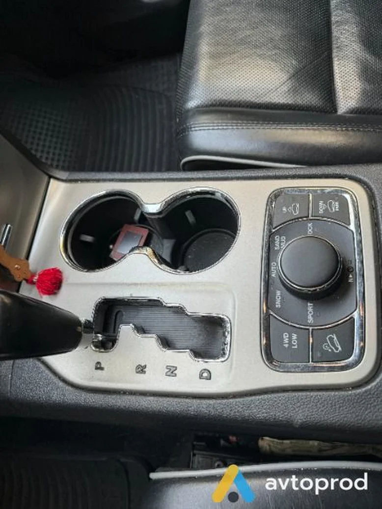 Фото 3 - Jeep Grand Cherokee 2012