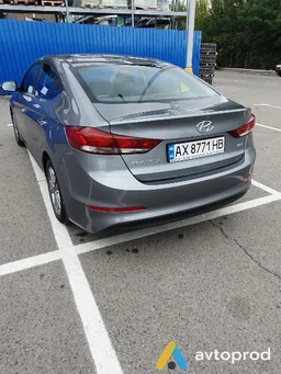 Photo 3 - Hyundai Elantra 2018