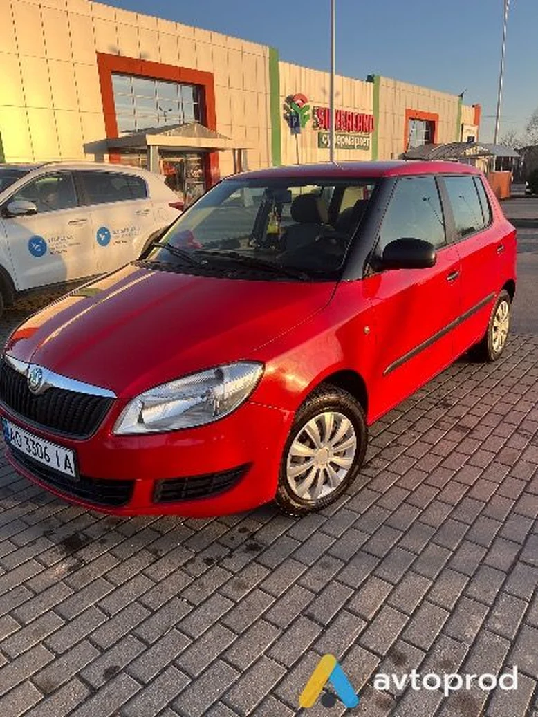 Фото 1 - Skoda Fabia 2012