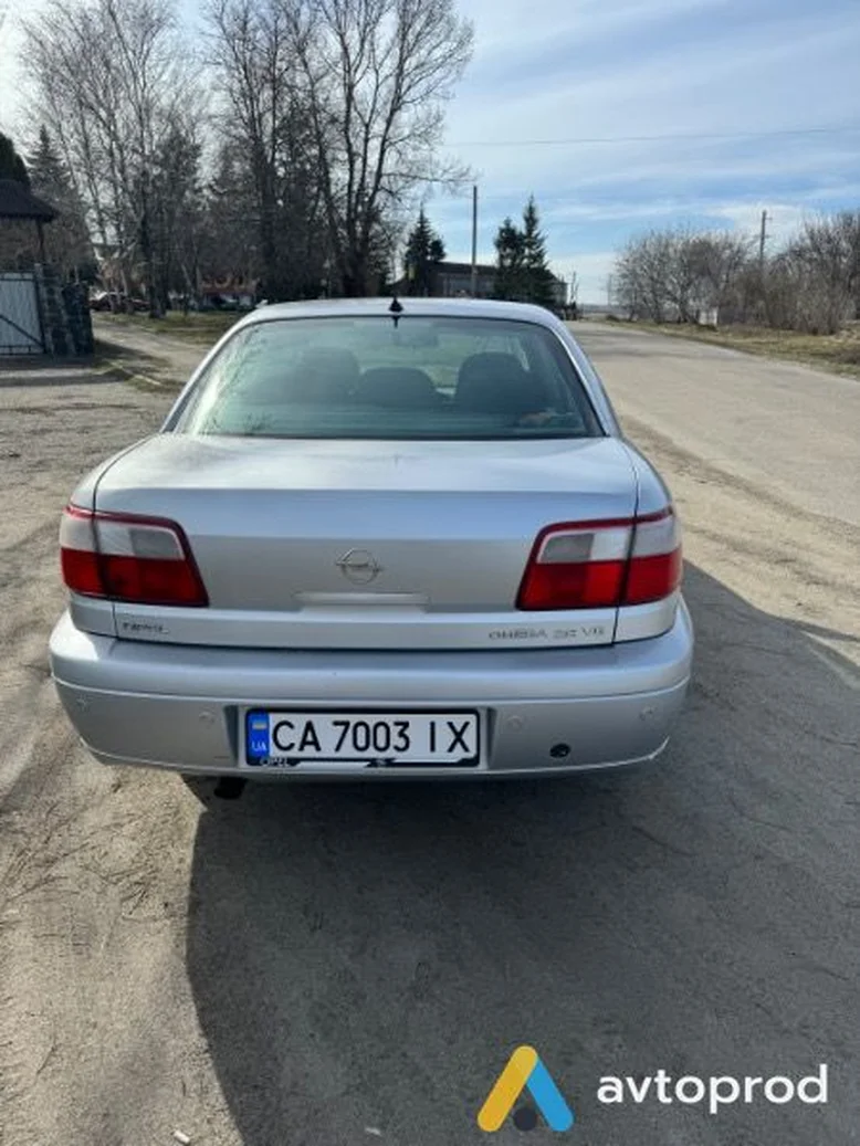 Фото 3 - Opel Omega 2001