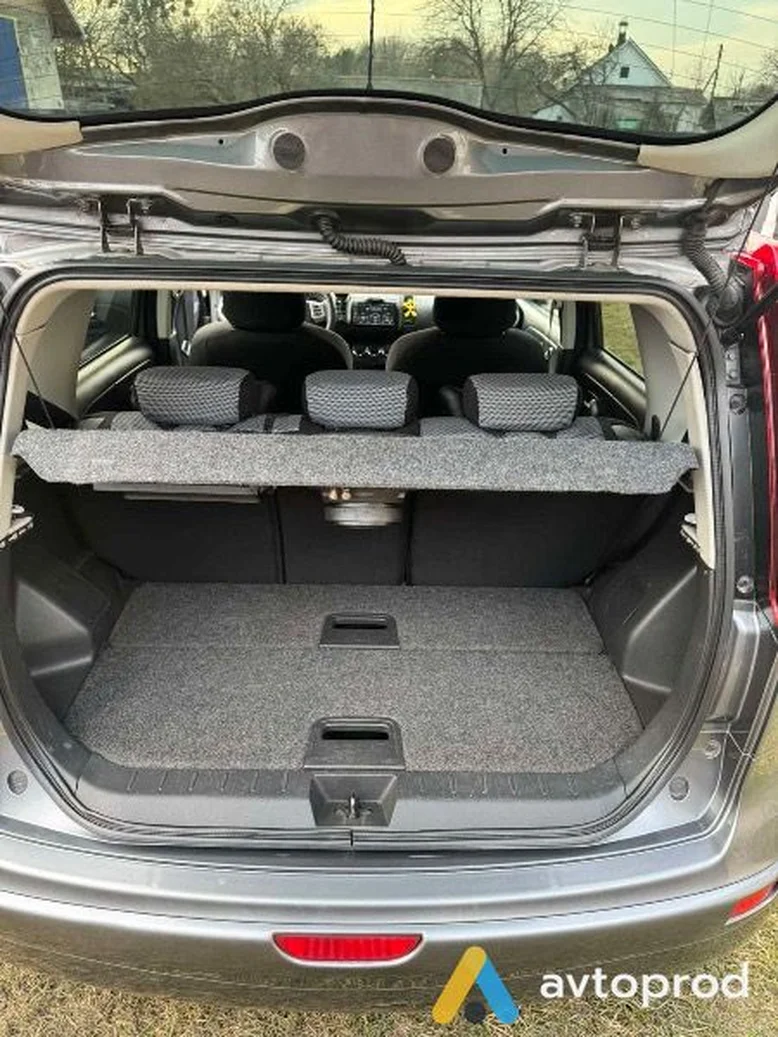 Фото 4 - Nissan Note 2011