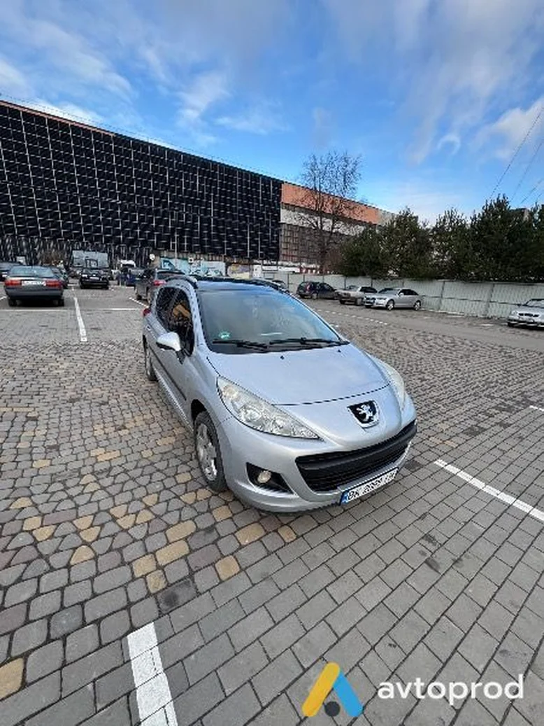 Фото 2 - Peugeot 207 2010