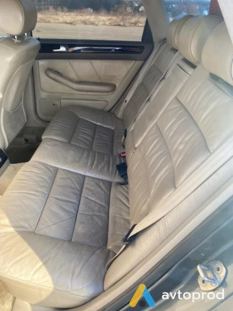 Фото 4 - Audi A6 2001