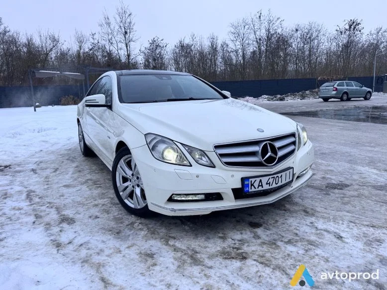 Фото 3 - Mercedes-Benz E-class 2011