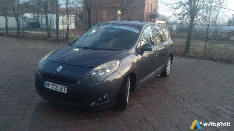 Фото 1 - Renault Grand Scenic 2010
