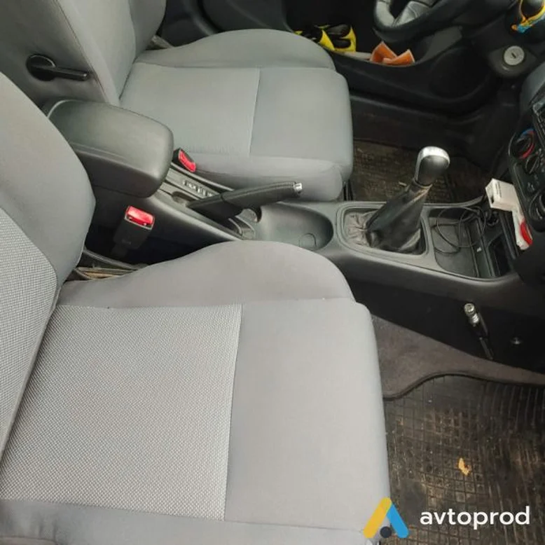 Фото 2 - Nissan Almera 2005