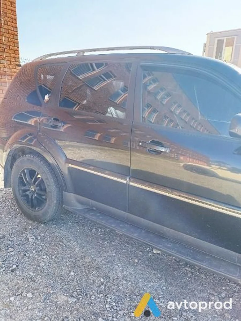 Фото 2 - SsangYong Rexton 2011