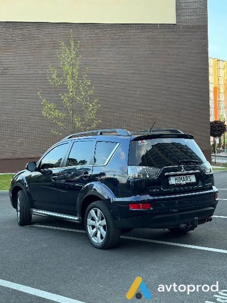 Фото 2 - Mitsubishi Outlander 2012