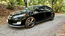 Photo 2 - Chevrolet Volt 2011