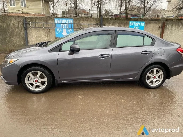 Фото 3 - Honda Civic 2014