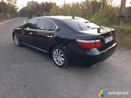 Photo 2 - Lexus LS 2007