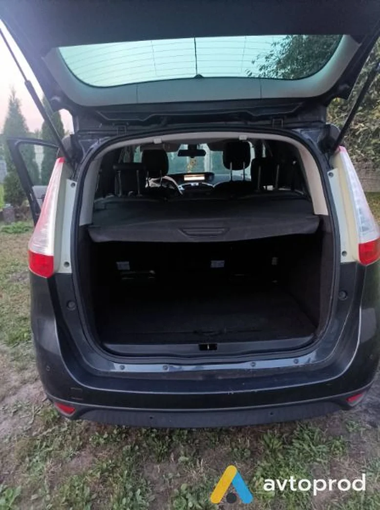 Фото 2 - Renault Scenic 2010