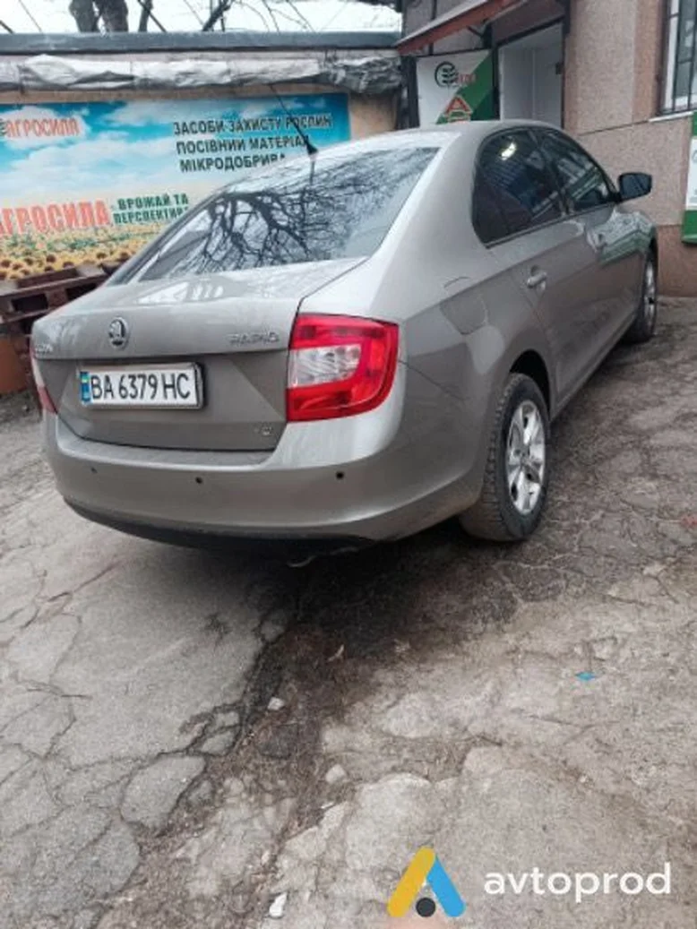 Фото 3 - Skoda Rapid 2013