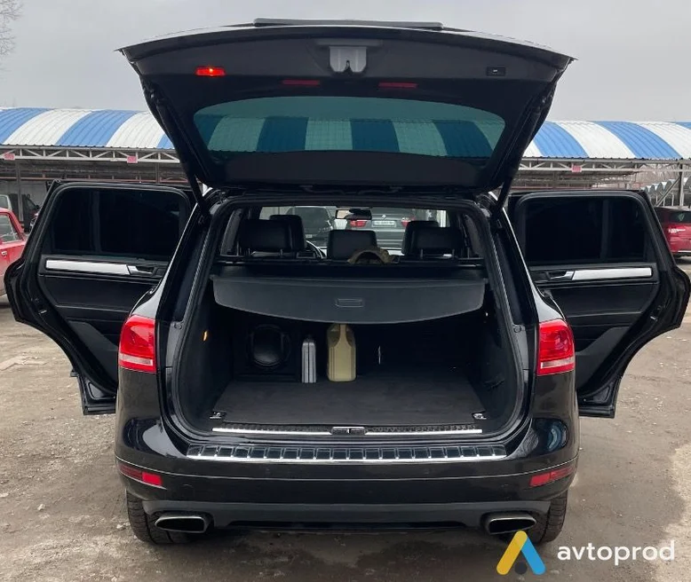 Фото 4 - Volkswagen Touareg 2012