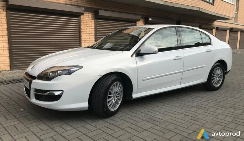 Фото 3 - Renault Laguna 2012