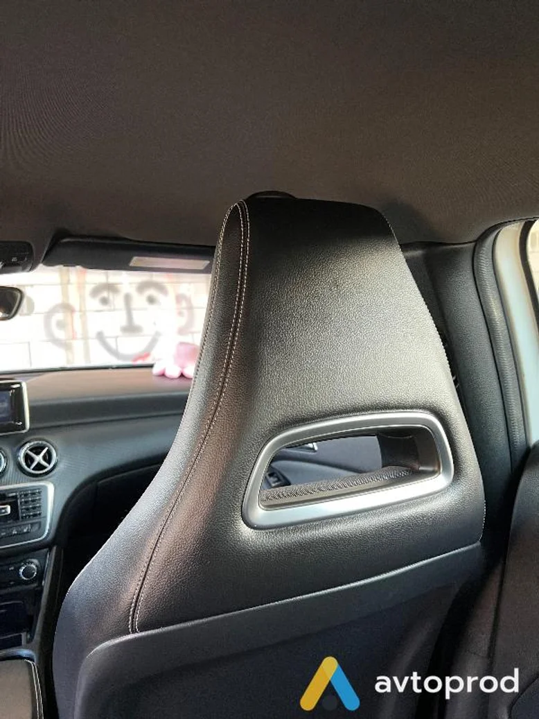Photo 2 - Mercedes-Benz A-class 2012