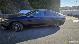 Photo 3 - Lexus ES 2023