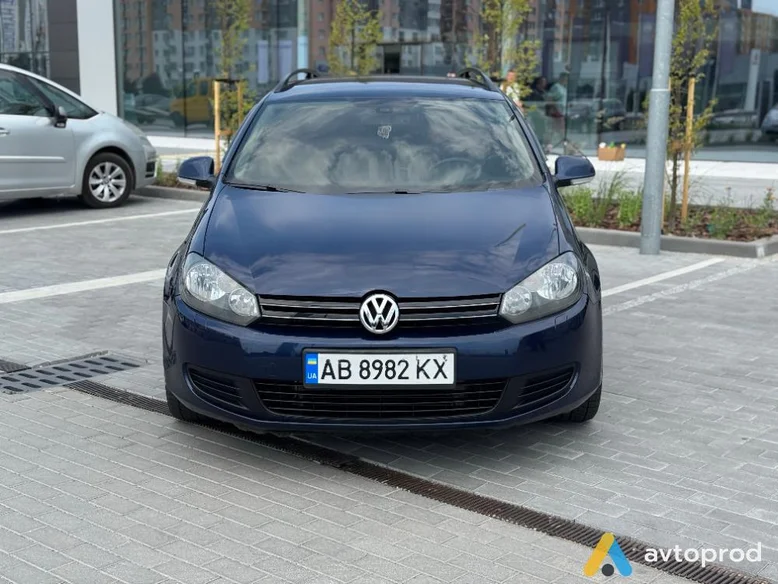 Фото 2 - Volkswagen Golf 2012