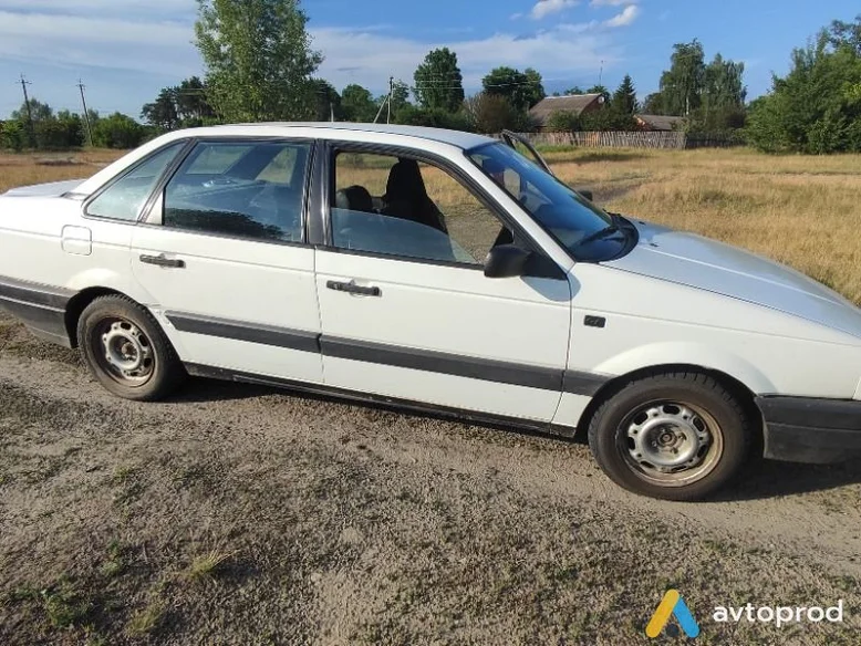 Фото 4 - Volkswagen Passat 1989