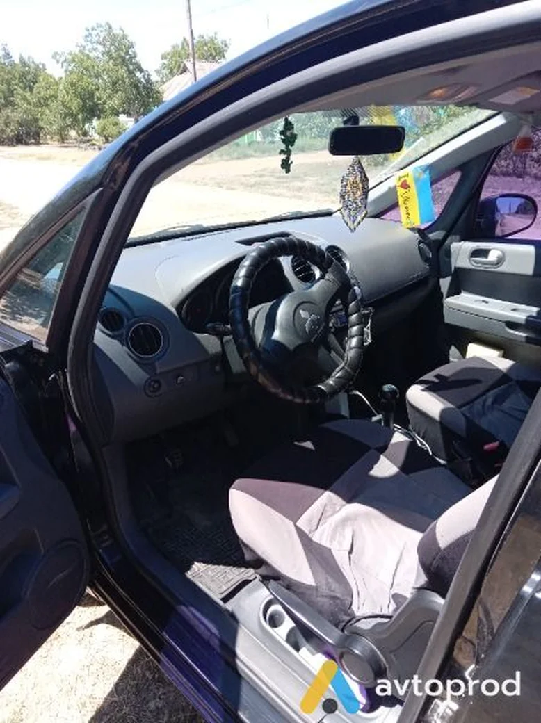 Фото 1 - Mitsubishi Colt 2007