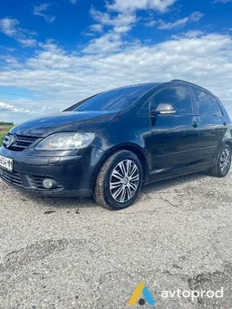 Photo 2 - Volkswagen Golf 2005