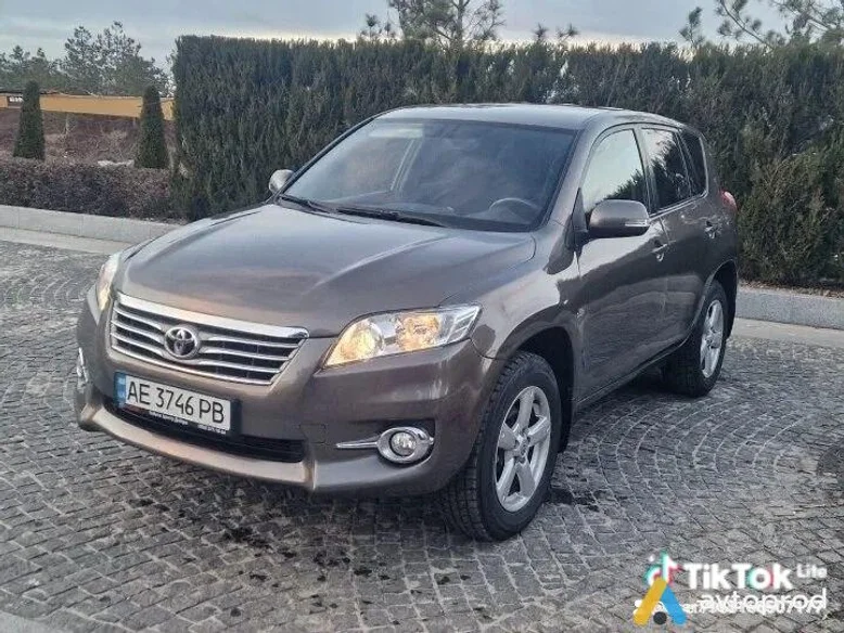 Фото 1 - Toyota RAV 4 2010